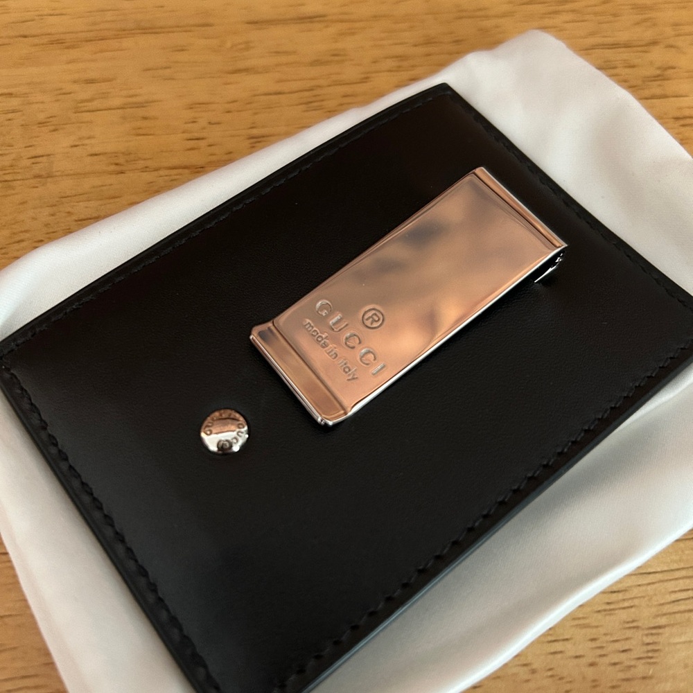 Gucci Black Leather Wallet with Silver Clip